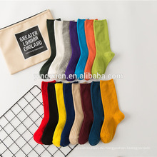 Mode Japan Solide Frauensocken Preppy Style Fashion Compression High School Damensocken Lange weibliche Baumwollsocken